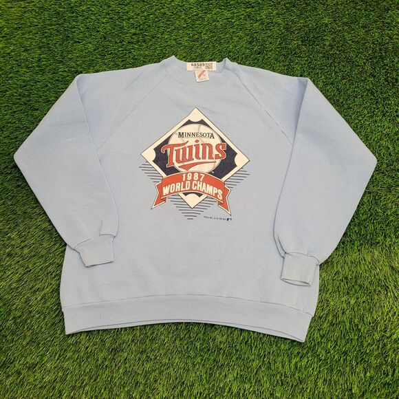 Vintage 1987 Minnesota Twins Sweatshirt Womens XL 21x24 Blue - Picture 1 of 12